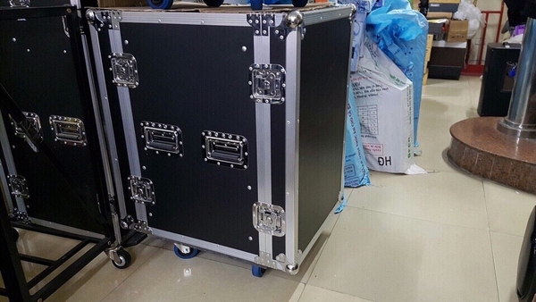 z2143820637975-3de4d79ec175e438f530c56a1370e988 tu-go-16u
